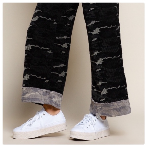 POL Camo Black Wide Leg Cords - Picture 4 of 15